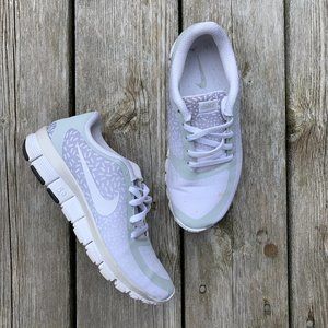 Nike Free Run 5.0 Running Shoe - W6.5 US